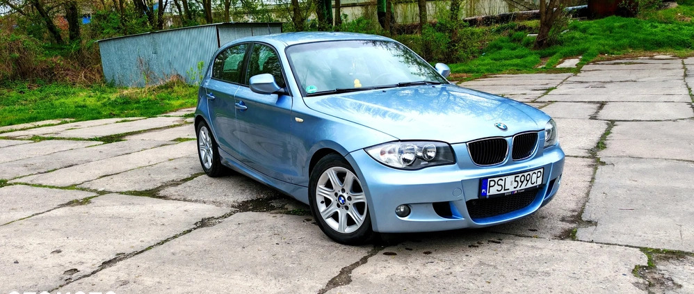 BMW Seria 1 cena 24000 przebieg: 165000, rok produkcji 2010 z Namysłów małe 79